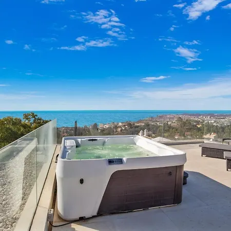 Nirvana - Pool, Jacuzzi, Terrace & Sea View
